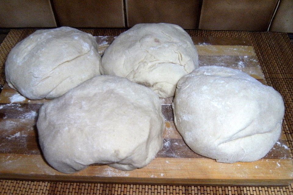 Pizzateig mit Gelinggarantie Pizzateig mit Gelinggarantie