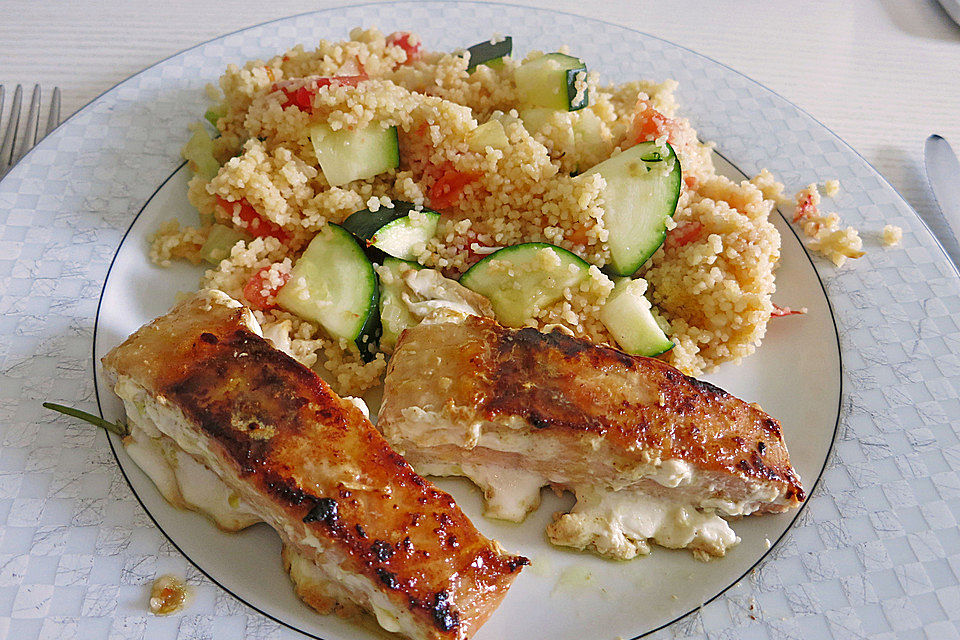 Lachs oder Pangasius auf Gemüse Couscous