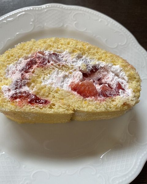 Biskuitroulade Rezepte | Chefkoch Biskuitroulade Rezepte | Chefkoch