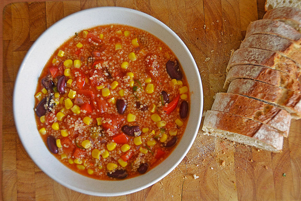 Chili sin Carne mit Couscous