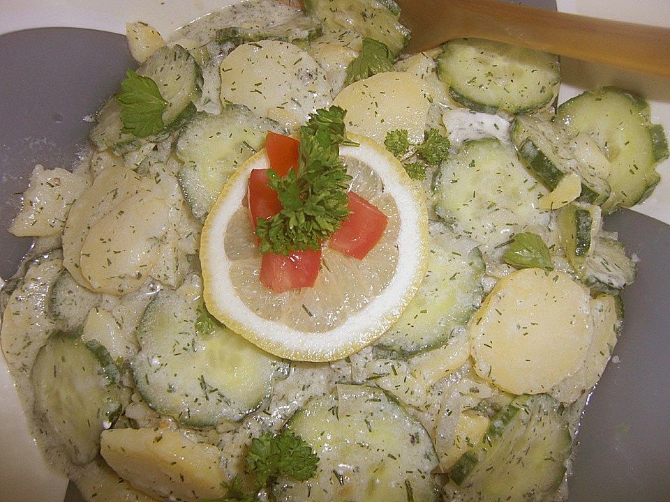 Lauwarmer Kartoffel- Gurkensalat von Wolfam_Eisen| Chefkoch