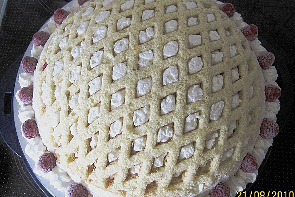 Himbeer - Baiser - Torte