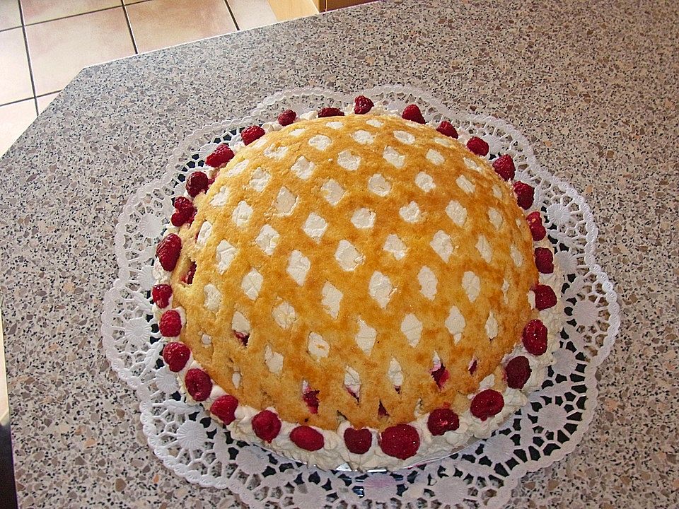 Himbeer - Baiser - Torte von knoedelmaus| Chefkoch
