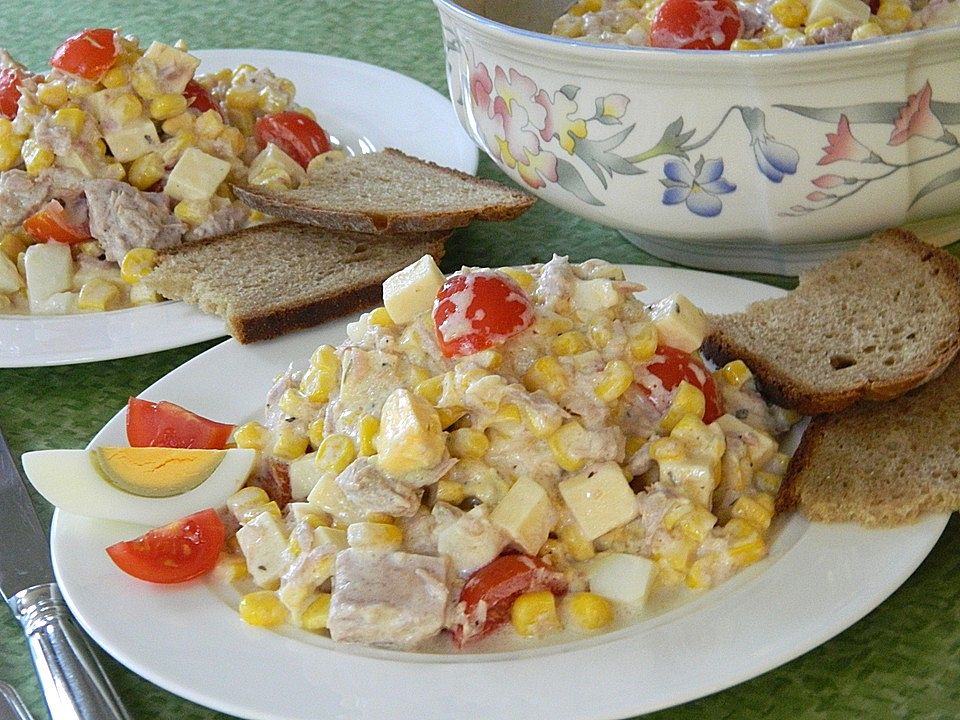 Thunfischsalat mit Mais, Tomaten und Ei von flubberwurm| Chefkoch