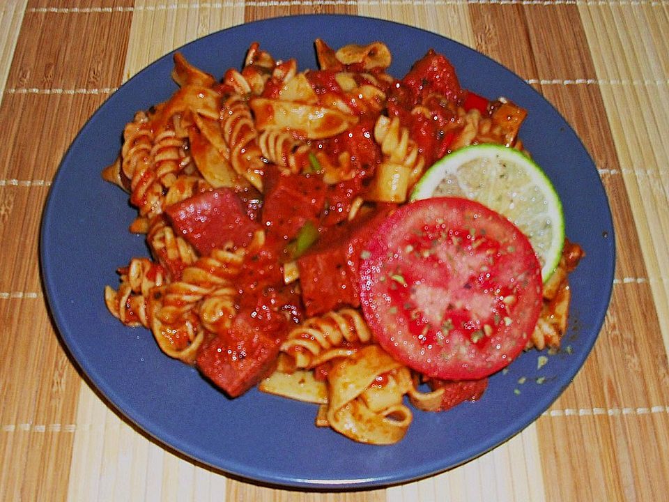 Schnelle Rinderzunge mit Tomaten - Limetten - Soße von Sternin| Chefkoch Schnelle Rinderzunge mit Tomaten - Limetten - Soße von Sternin| Chefkoch