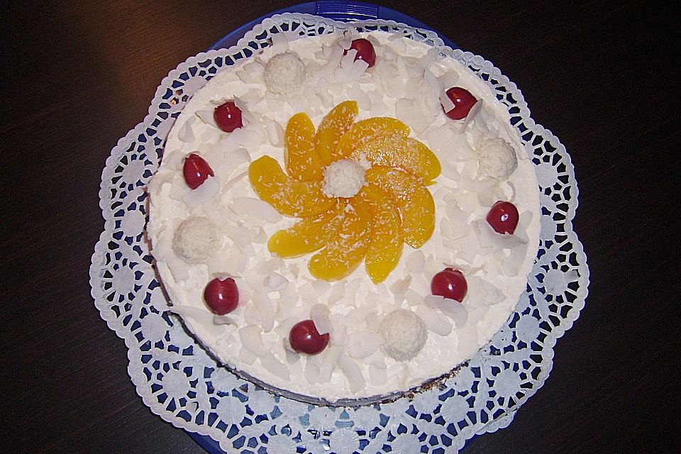 Sauerkirsch - Vollmilchtorte mit knusprigem Kokos - Zartbitterschokoladenboden