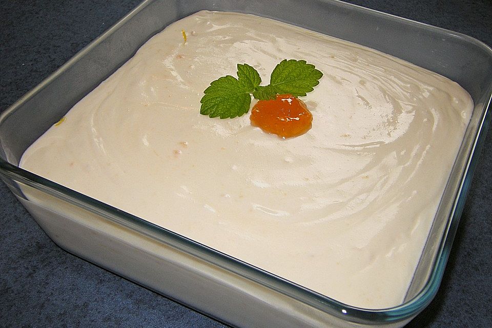 Joghurtcreme mit  Aprikosen