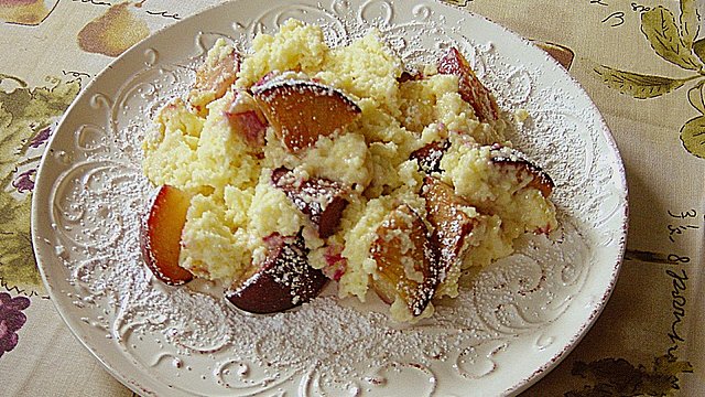 Saftiger Zwetschgen-Grieß-Auflauf von Rocky73