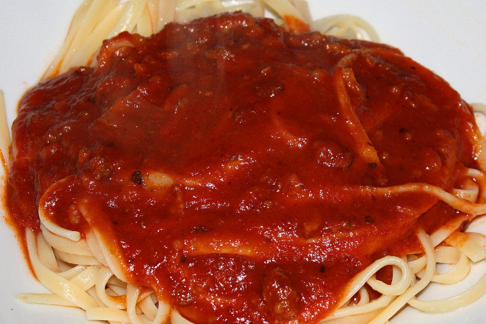 Spaghetti mit feiner Paprikasoße