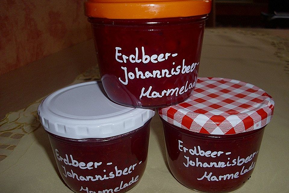 Johannisbeer - Erdbeer - Marmelade