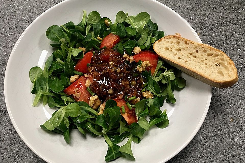 Feldsalat mit würzigem Honig - Senf - Dressing