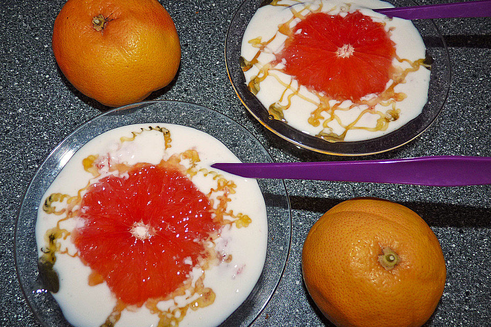 Grapefruit mit Joghurt