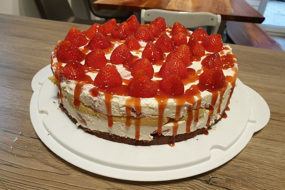 Schnelle Erdbeer - Mascarpone - Torte