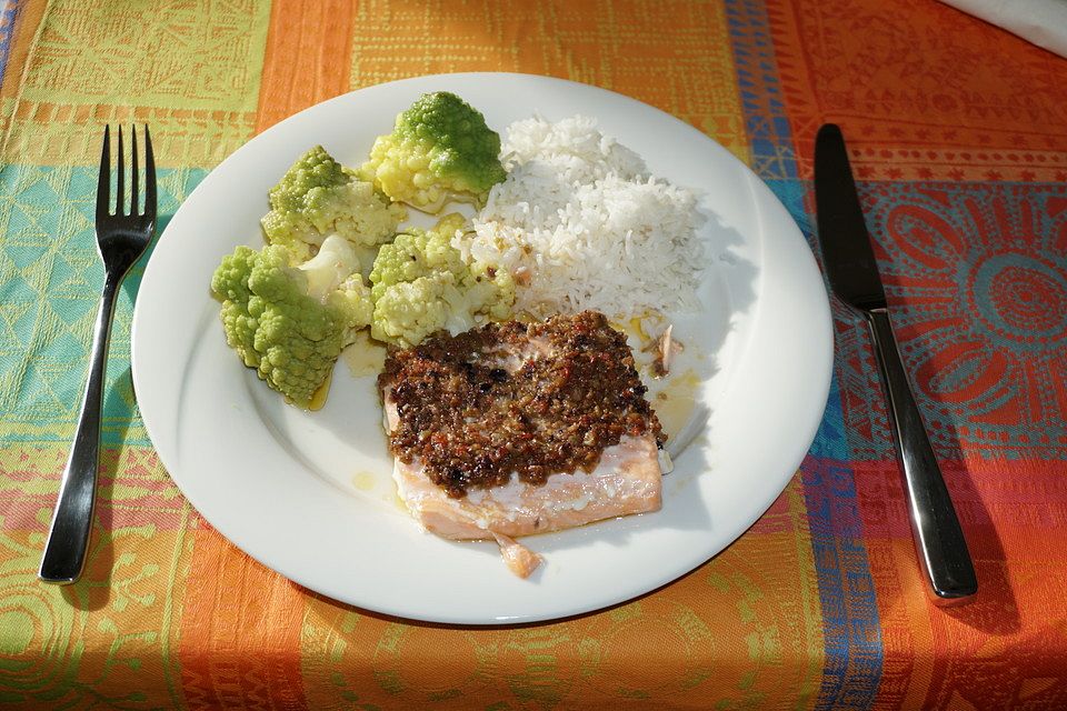 Fischfilet mit scharfem rotem Pesto