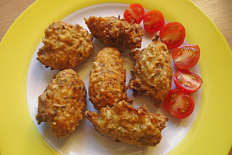 Frittierte Zucchini - Nockerl mit Dip