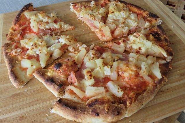Pizza mit Schinken und Ananas| Chefkoch