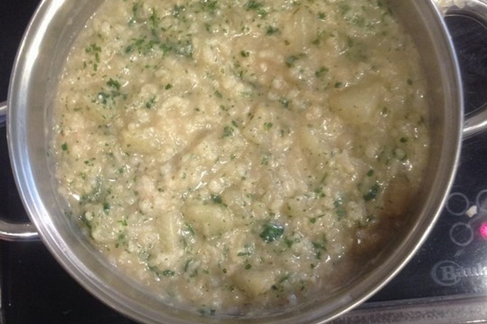 Kohlrabi-Risotto mit Pinienkernen