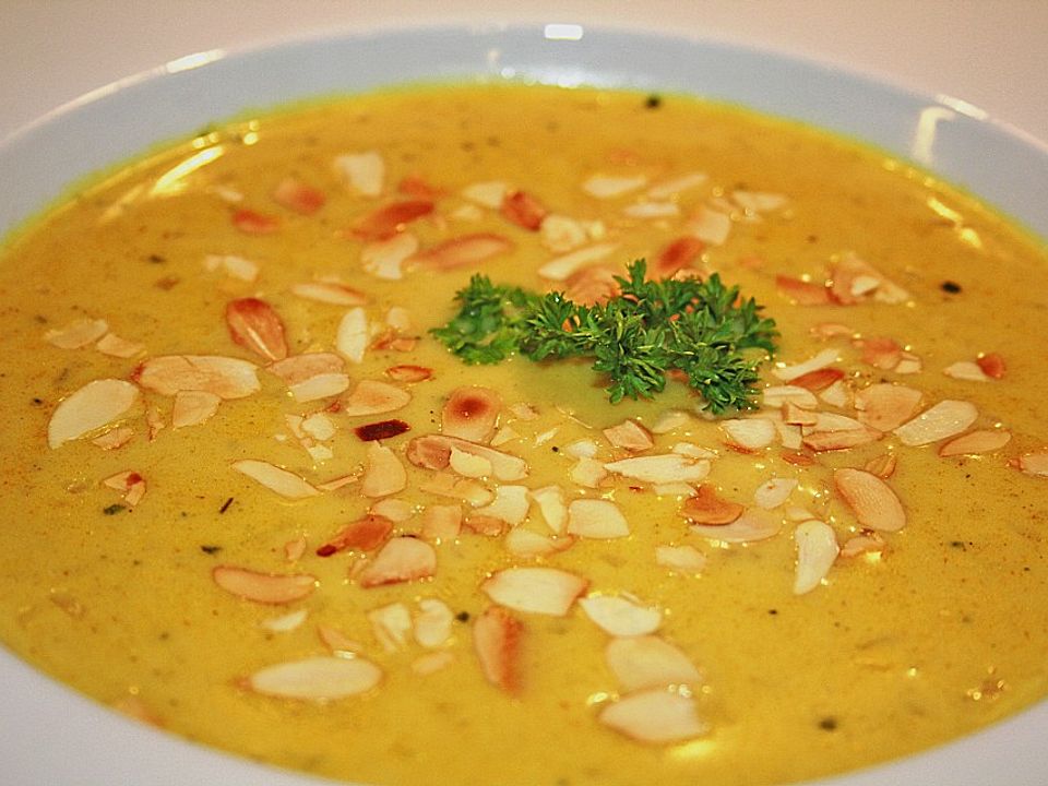 Curry - Rahmsuppe mit Mandelblättchen von Stift1| Chefkoch