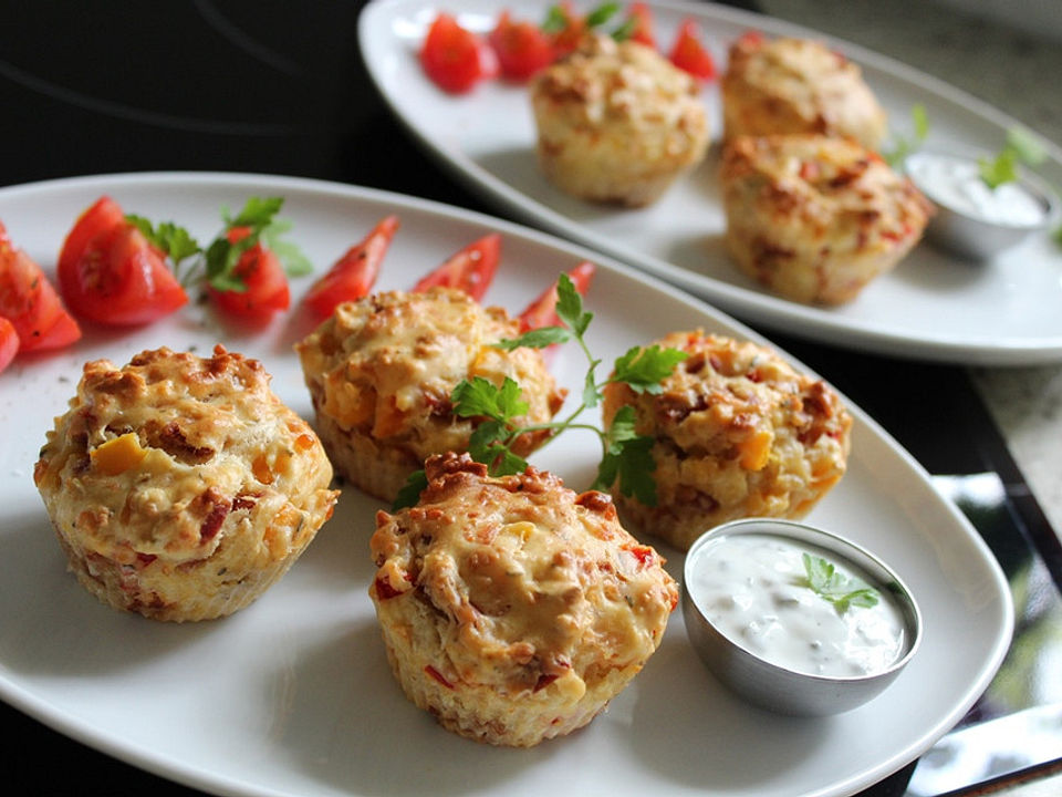 Paprika - Salami - Muffins von rockyzocky| Chefkoch