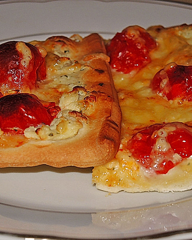 Frischkäse - Tomaten - Pizza
