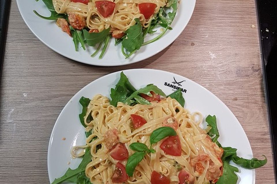 Spaghetti mit einer Tomaten-Brunch-Sauce