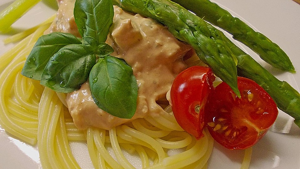 Spaghetti mit einer Tomaten-Brunch-Sauce von Saya1981 Spaghetti mit einer Tomaten-Brunch-Sauce von Saya1981