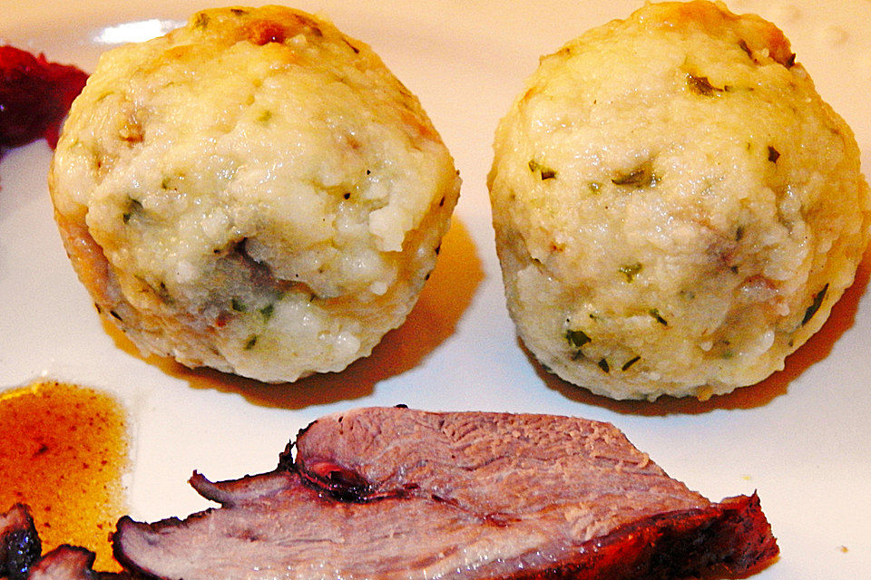 Grießknödel