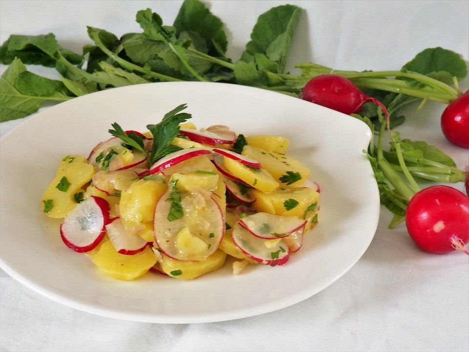 Kartoffel - Radieschen - Salat von carodelphin| Chefkoch