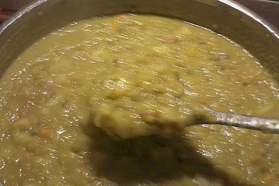 Kartoffel - Erbsen - Suppe