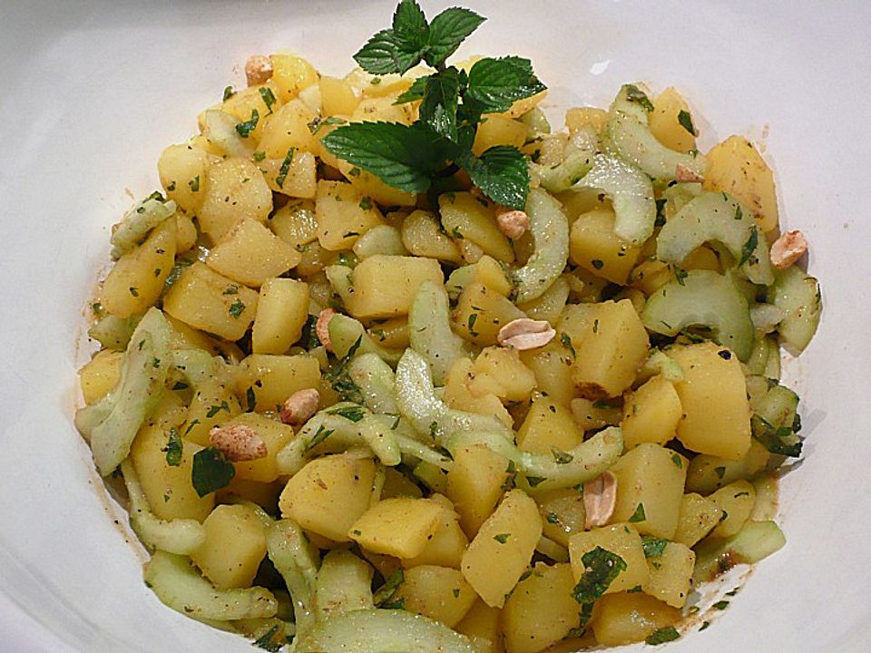 Kartoffelsalat mit Minze von plumbum| Chefkoch