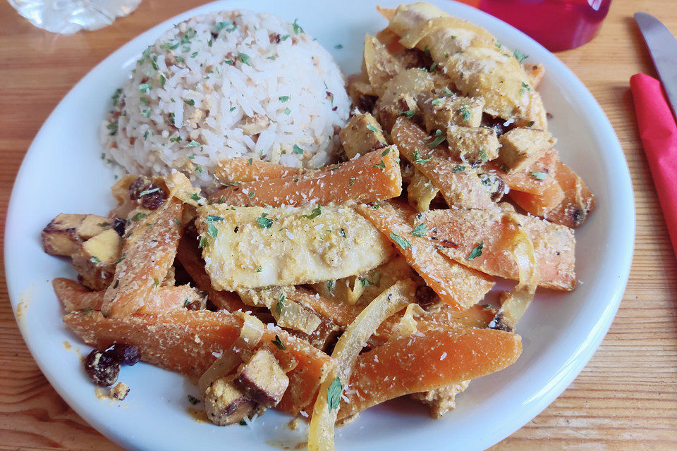 Möhren-Bananen-Ragout mit Nussreis