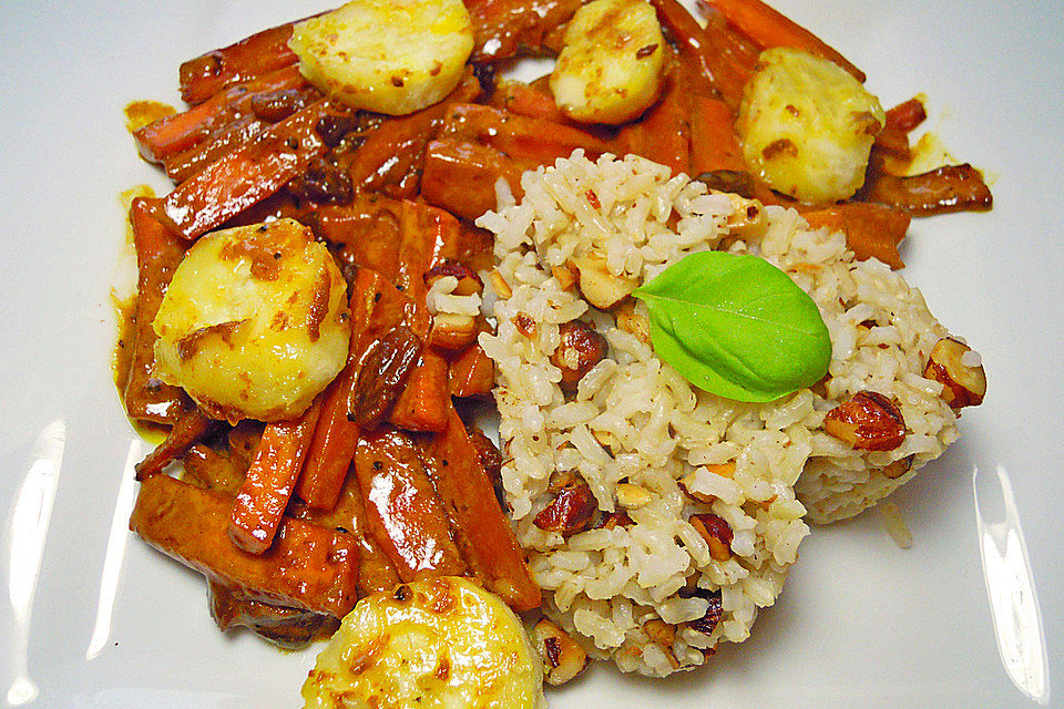 Möhren-Bananen-Ragout mit Nussreis