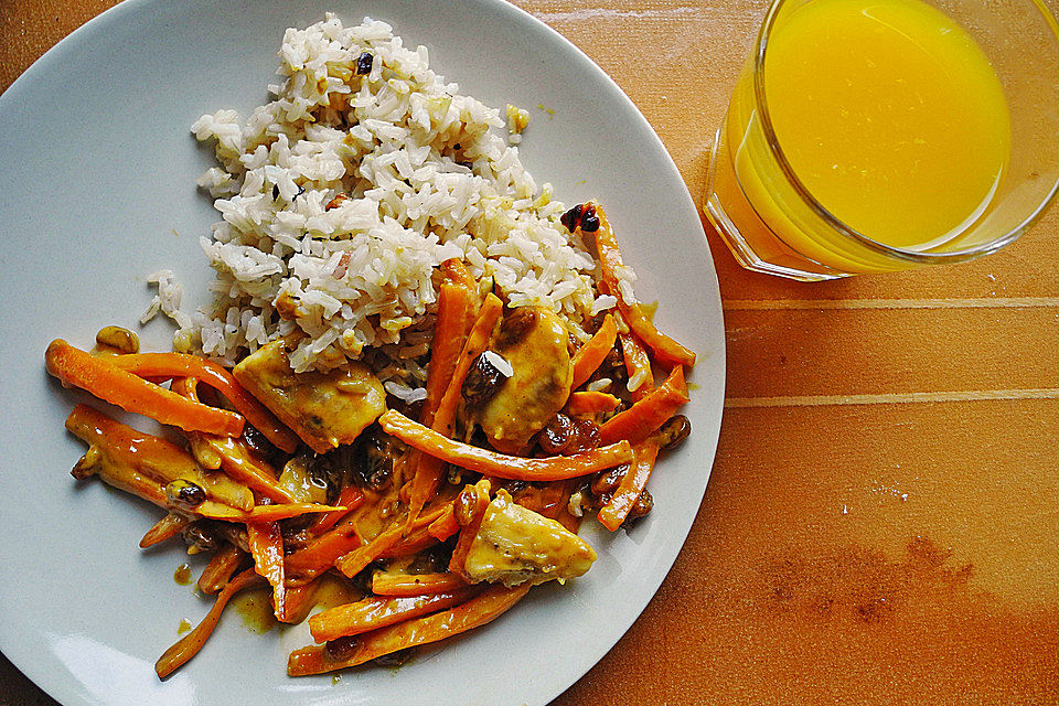 Möhren-Bananen-Ragout mit Nussreis