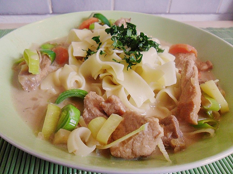 Kalbsrahmgulasch von Nudili| Chefkoch