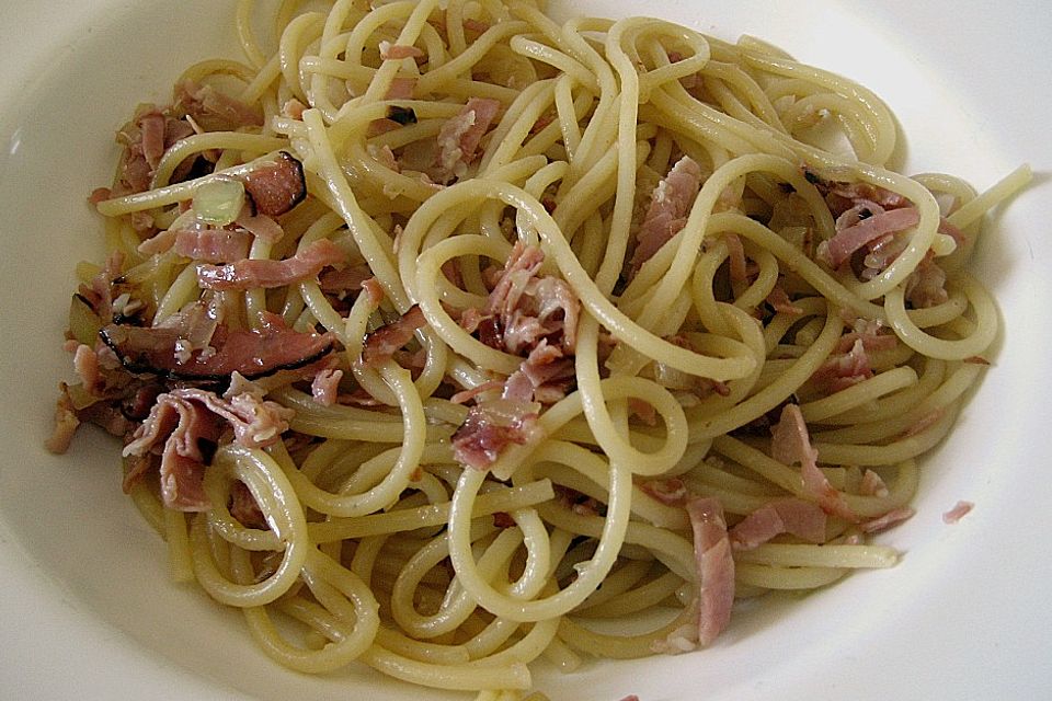 SABO - Spaghetti mit Schinken und Zwiebeln