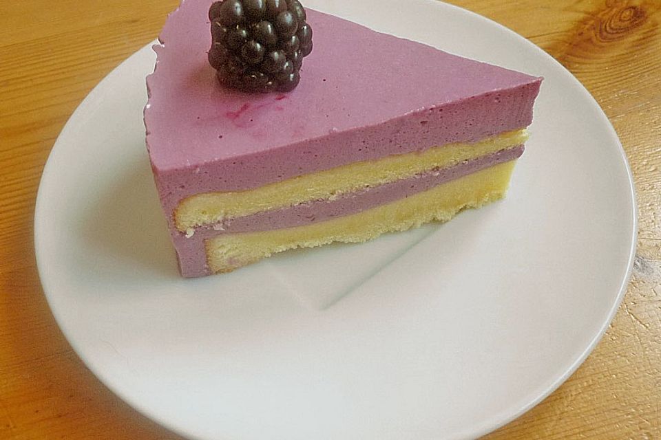 Brombeer - Quark - Torte