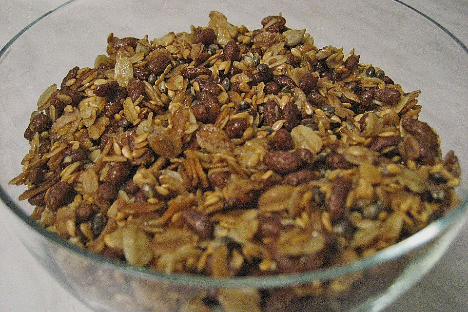 Kerniges Müsli mit Schoko - Reispops