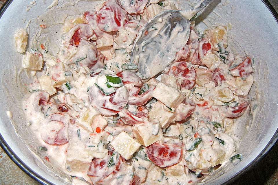 Dänischer Käse - Tomaten - Salat