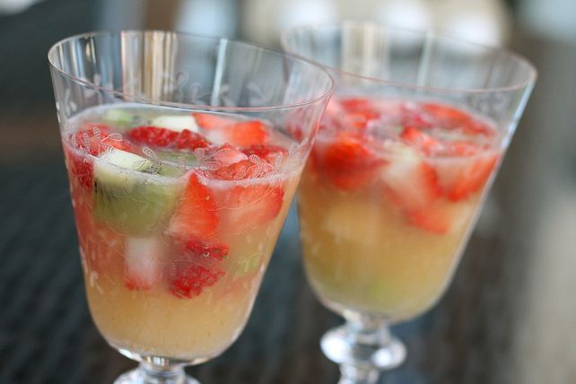 Erdbeer - Kiwi - Bowle von hawaiiigirl| Chefkoch