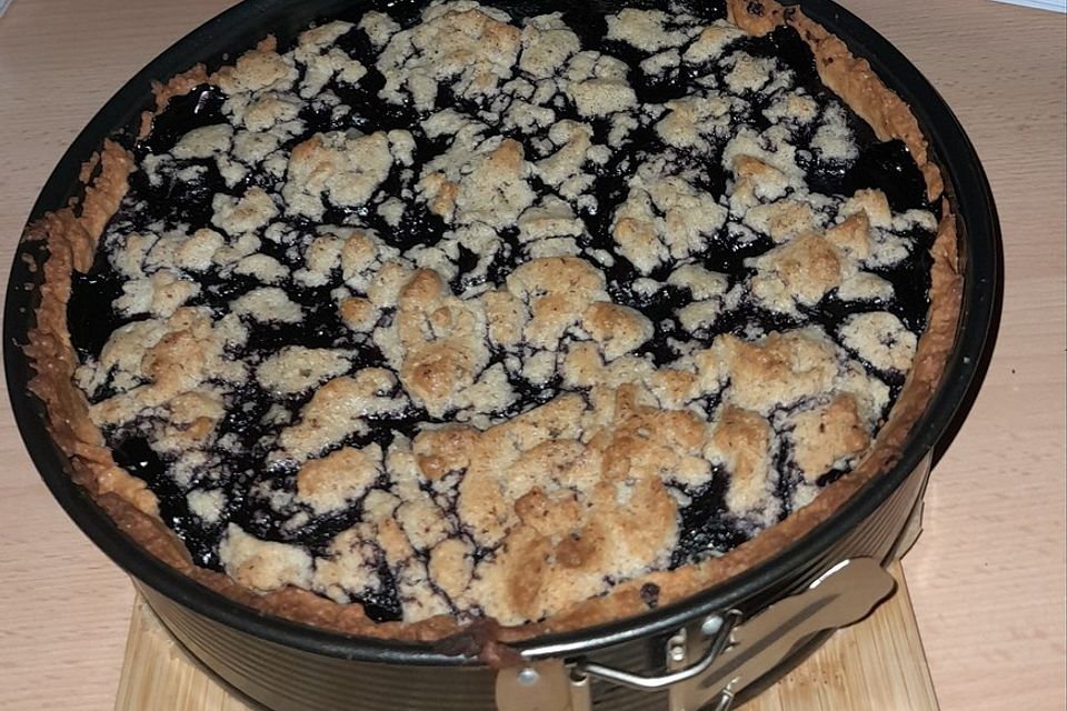 Peach Blueberry Pie with Pecan Crumb Topping