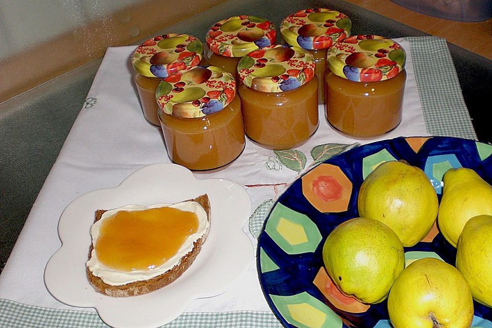 Quittenmarmelade mit Zimt à la Anita