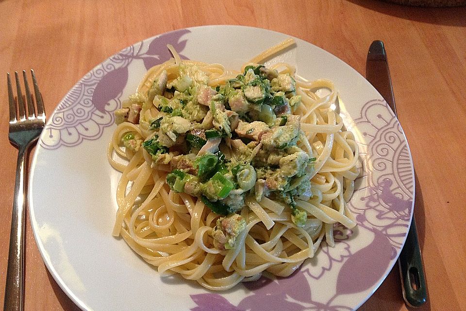 Spaghetti carbonara mit frischen Nudeln