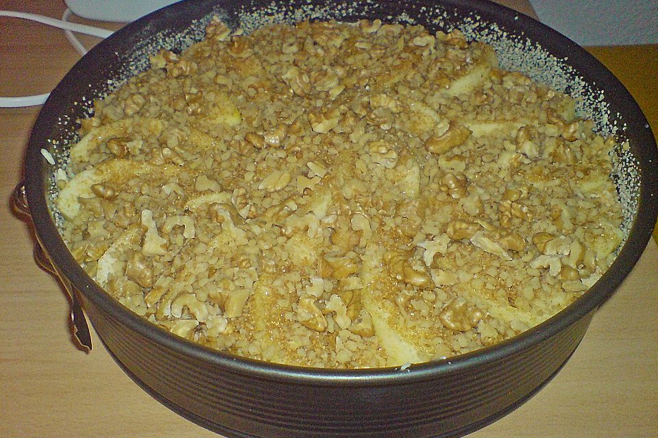 Apfelkuchen mit Walnuss - Kruste