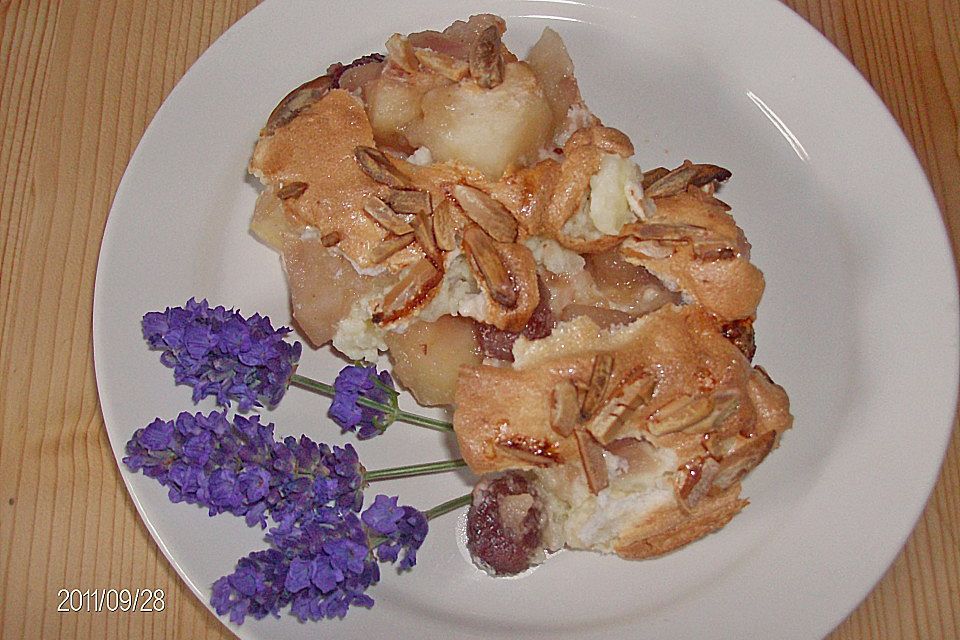 Überbackener Milchreis mit Mandelbaiserhaube Überbackener Milchreis mit Mandelbaiserhaube