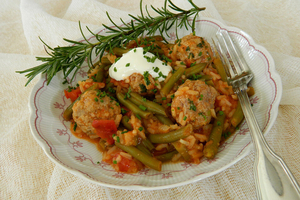 Bohnen - Reis - Topf mit Hackbällchen