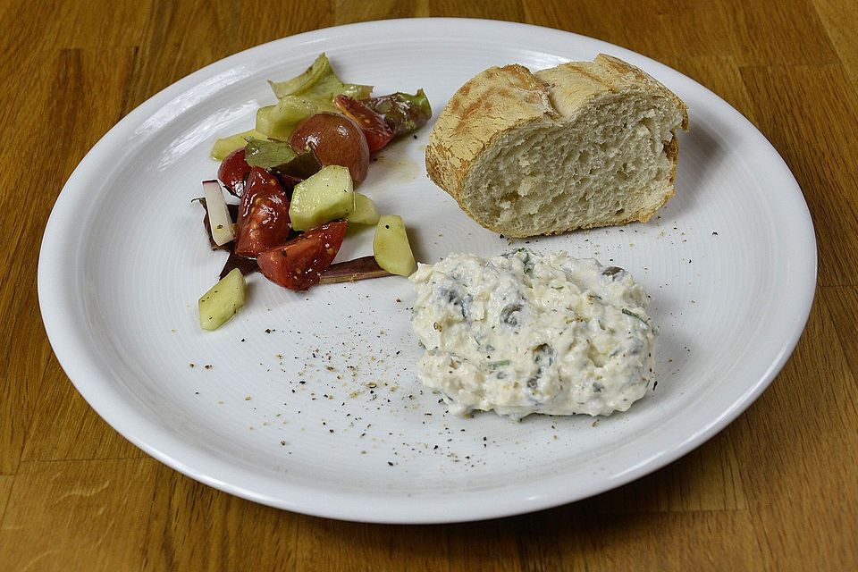 Räucherfischcreme auf Vollkornbrot