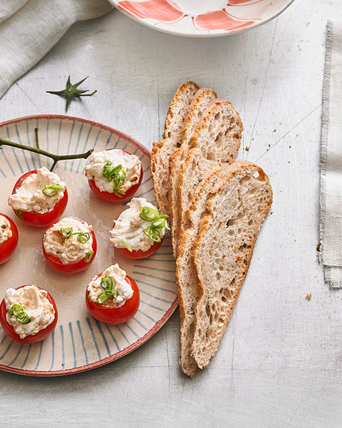 Gefüllte Tomaten mit Schafskäsecreme von nvogel