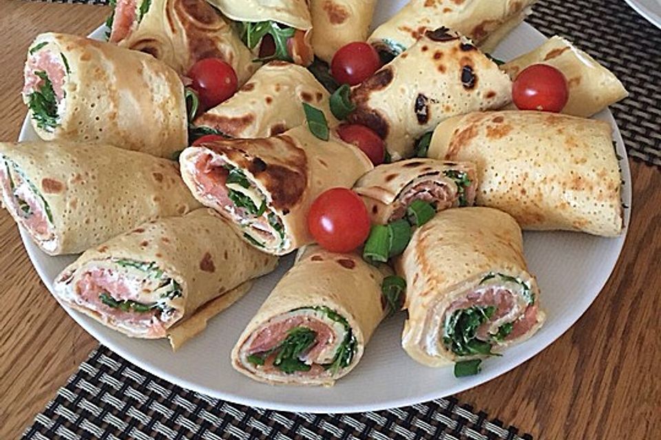 Schwedische Pfannkuchenrouladen Schwedische Pfannkuchenrouladen