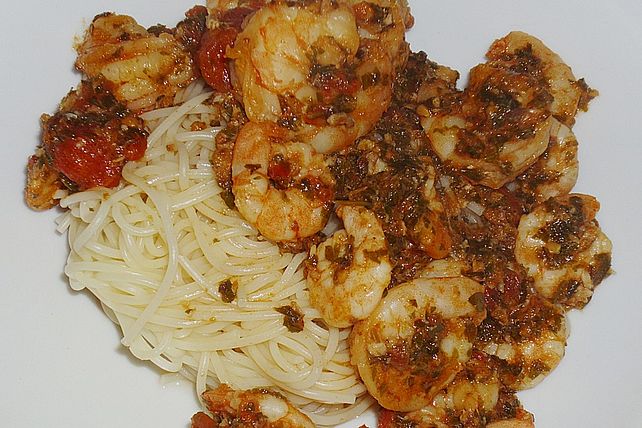 Garnelen in würziger Tomatensauce von Amboss110| Chefkoch Garnelen in würziger Tomatensauce von Amboss110| Chefkoch