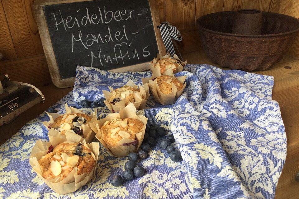 Heidelbeer - Mandel - Muffins